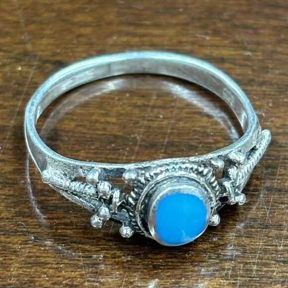 Vtg Style Turquoise Sterling Silver Ring Sz 6 Southwestern Style Intricate - Picture 2 of 10